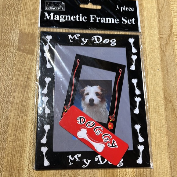 Magnetic Concepts 3 piece Dog Frame and Magnet Set - Picture 2 of 2